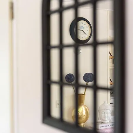 Prachtige Vakantiewoning Aan Water Met Grote Tuin Voorthuizen