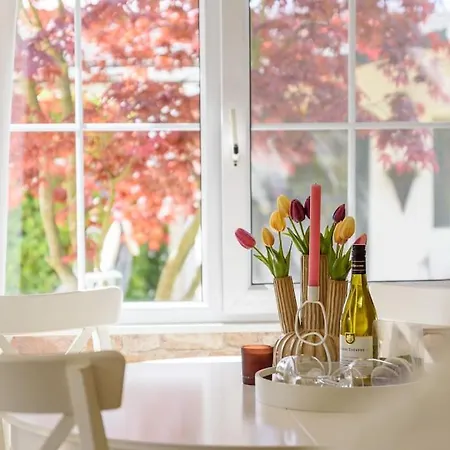 Prachtige Vakantiewoning Aan Water Met Grote Tuin Chalet Voorthuizen